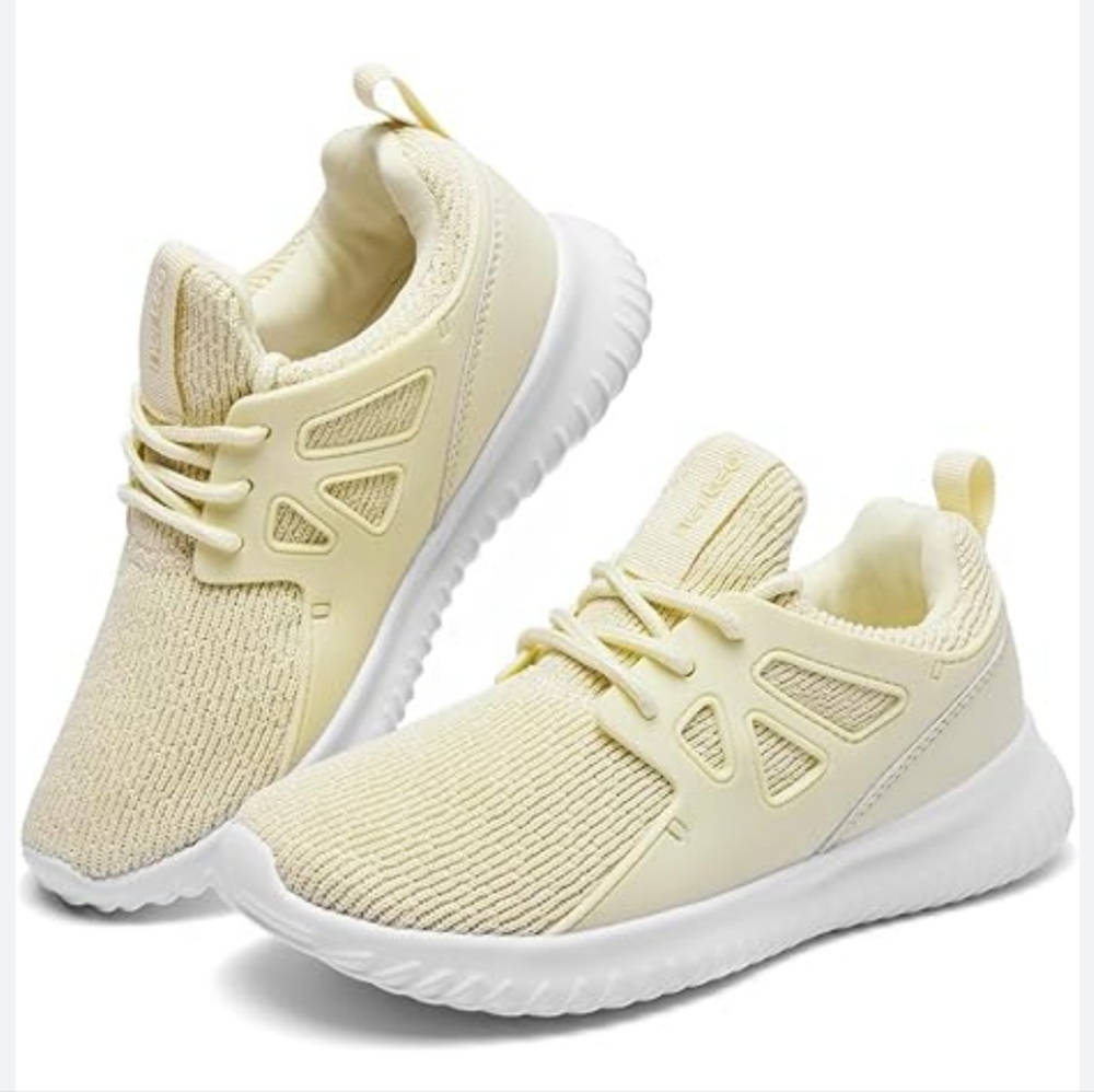 🆕️NERTEO Ivory Soft Fabric Lightweight Lace Up Sneakers KIDS SIZE: 37 EU (5 US)